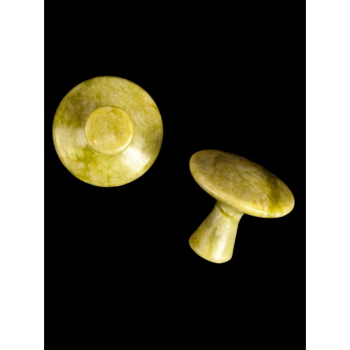 Грибок из нефрита, 46 x 46 x 46 мм