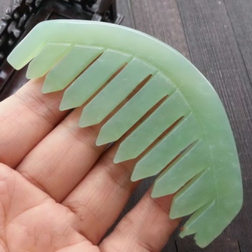 Гребень из нефрита, 50 x 90 x 5 мм