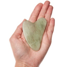 Скребок гуаша из нефрита малый в форме сердца, 85 x 55 x 5 мм
