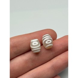 Бусина Дзи "206", 2 глаза дракона, агат, халцедон светлый, размер 14х10 мм, цена за 1 шт