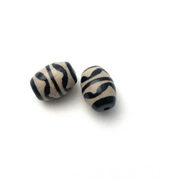 Бусина Дзи "657" из агата, Двойной тигриный клык, размер 12х9 мм, цена за 1 шт