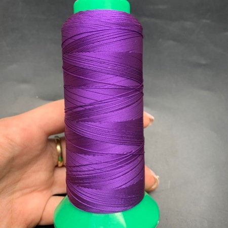 Нитки фиолетовые, вискоза, толщина нитки 0,5 мм