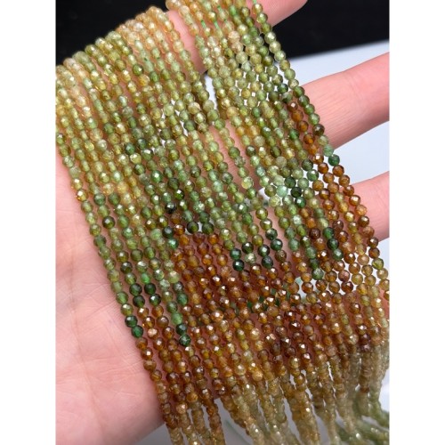 Каменные бусины, Турмалин, зелёный микс, шарик огранка, 3 мм, длина нити 38-39 см