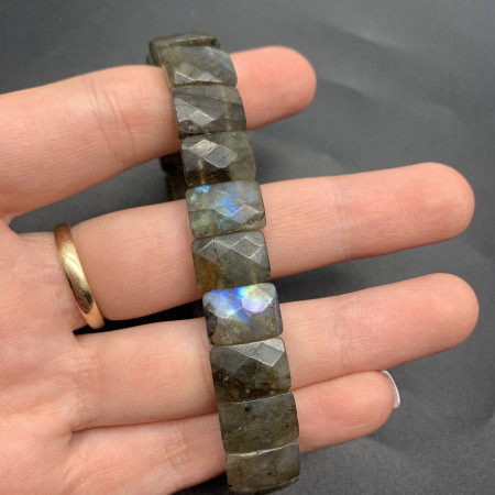 Каменный браслет, Лабрадор, огранка, 13х9,5 мм, 22 пластины