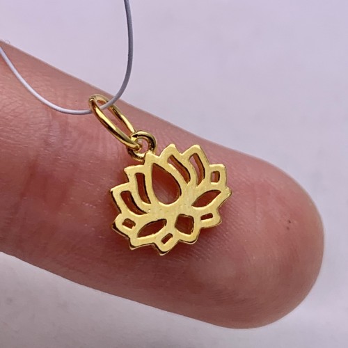 Подвеска "Цветок лотоса", модель SS 925, с позолотой, размер 11 мм, цена за 1 шт.