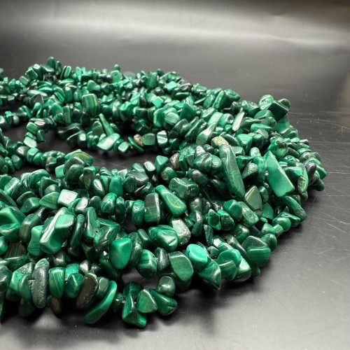 Каменные бусины, Малахит, (Конго), фриформы, 5х8 мм, длина нити 78 см