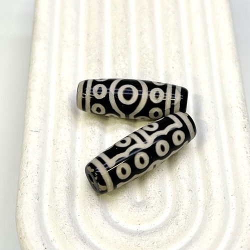 Бусина Дзи "370", Агат, 15 глаз, размер 30х10 мм, цена за 1 шт