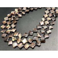 Каменные бусины, Перламутр шоколадный, тонированный, клевер, 10х2,7 мм, длина нити 38 см, 38 бусин