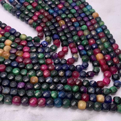 Каменные бусины, Тигровый глаз, тонированный, кубик огранка, 5х5 мм, длина нити 38 см