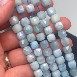Каменные бусины, Аквамарин, Голубой Берилл, кубик огранка, 8,5х8,5 мм, длина нити 38 см