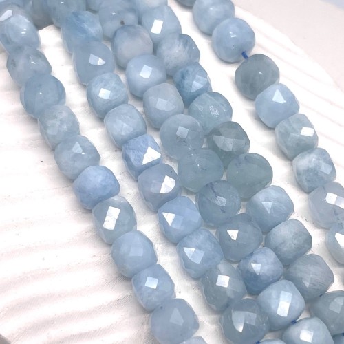 Каменные бусины, Аквамарин, Голубой Берилл, кубик огранка, 8,5х8,5 мм, длина нити 19 см