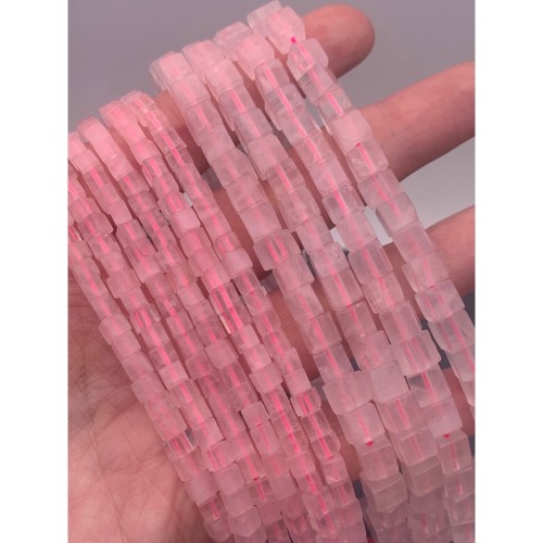 Каменные бусины, Розовый Кварц, кубик гладкий, 6х6 мм, длина нити 38 см