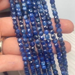 Каменные бусины, Кианит, люкс, кубик огранка, 4,5х4,5 мм, длина нити 38 см