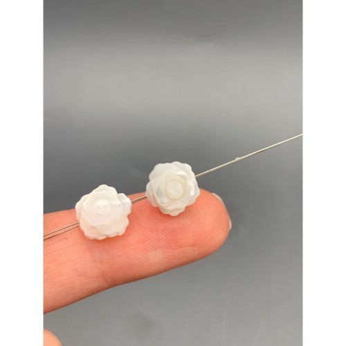 Каменные бусины, Перламутр, белый, розочки, двусторонние, размер 10 мм, цена за 1 бусину