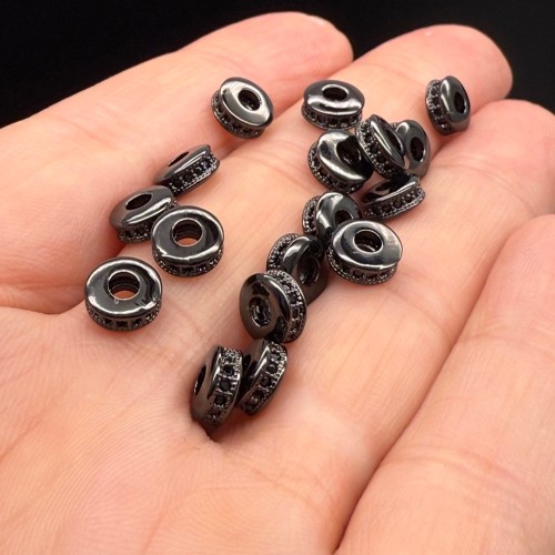 Разделитель с фианитами, латунь, цвет черный, размер 7х3 мм