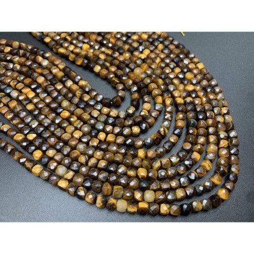 Каменные бусины, Тигровый глаз, кубик огранка, 4х4 мм, длина нити 38 см