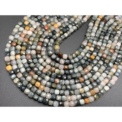 Каменные бусины, Хризоберилл, Кошачий глаз, натуральный цвет, кубик огранка, 4х4 мм, длина нити 38 см