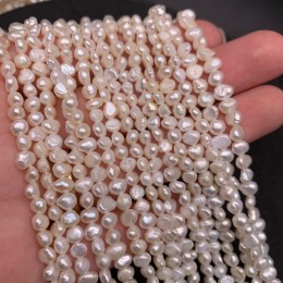 Каменные бусины, Жемчуг, белый, фриформы, 4-5 мм, длина нити 34-35 см