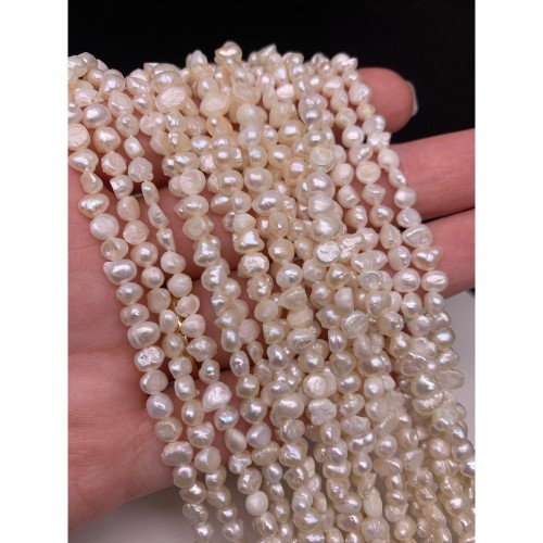 Каменные бусины, Жемчуг, белый, фриформы, 4-4,5 мм, длина нити 35 см