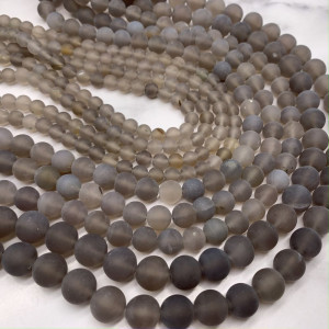Каменные бусины, Агат серый, (Халцедон), матовый, шарик гладкий, 8 мм, длина нити 38 см