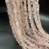 Каменные бусины, Розовый кварц, с жемчужным блеском, фриформы, крошка, 6х4 мм, длина нити 39 см