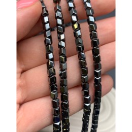 Каменные бусины, Гематит синтетический, кубик-ромбик, цвет темное серебро, размер 4х4 мм, нить 38 см