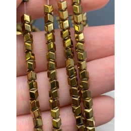 Каменные бусины, Гематит синтетический, кубик-ромбик, цвет золото, размер 4х4 мм, нить 38 см