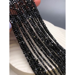 Каменные бусины, Цирконий кубический, (т.н Циркон), черный кристалл, кубик зеркальная огранка, 2,5х2,5 мм, длина нити 36-37 см