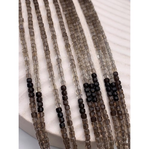 Каменные бусины, Раухтопаз, Дымчатый Кварц, кубик, зеркальная огранка, 2,5х2,5 мм, длина нити 38 см