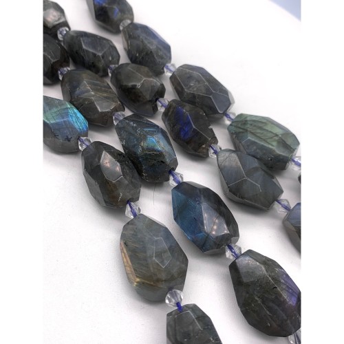 Каменные бусины, Лабрадор, огранка, фриформы, 22-26 мм, длина нити 38 см, 13 бусин на нити
