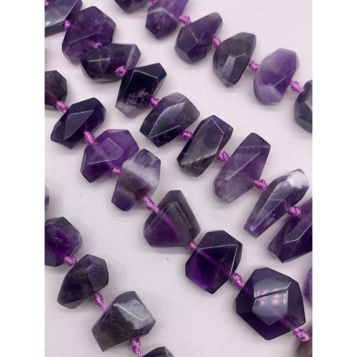 Каменные бусины, Аметист, огранка, фриформы, размер 15-18 мм, длина нити 38 см