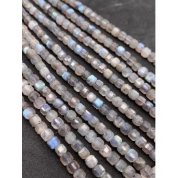 Каменные бусины, Лабрадор, кубик, зеркальная огранка, 4,5х4,5 мм, длина нити 38 см