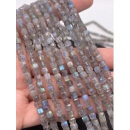Каменные бусины, Лабрадор, кубик, зеркальная огранка, 4,5х4,5 мм, длина нити 38 см
