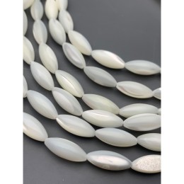 Каменные бусины, Перламутр белый, рис, 6х15 мм, длина нити 38 см