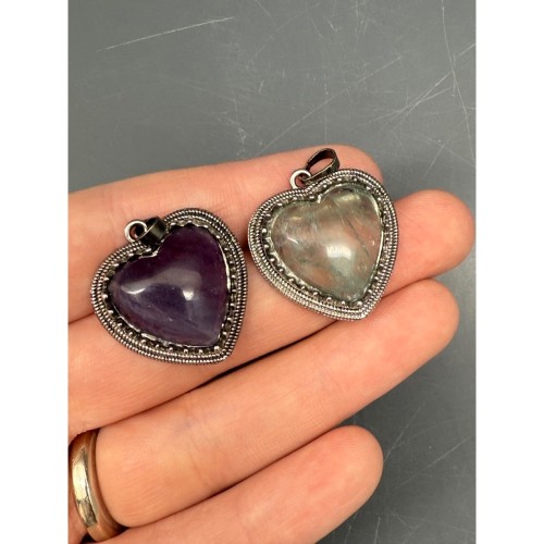 Подвеска, Флюорит, сердце, в оправе, размер 27х9 мм, цена за 1 шт.