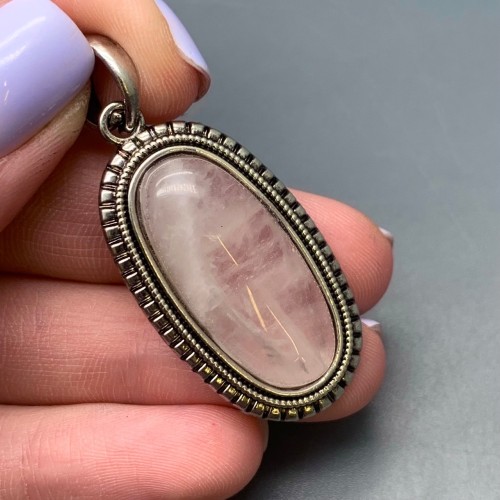 Подвеска, Розовый кварц, овальная, в оправе, размер 38х20х7 мм, цена за 1 шт.