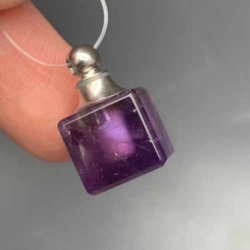 Подвеска, Аметист, кулон-флакон для духов и масел, куб гладкий 12 мм, крепление - цвет серебро, цена за 1 шт.