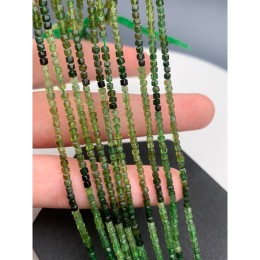 Каменные бусины, Турмалин, зеленый, люкс, кубик, зеркальная огранка, 2х2 мм, длина нити 32 см