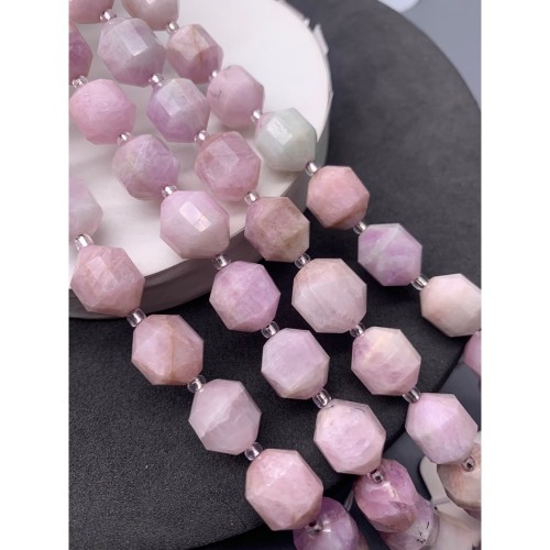 Каменные бусины, Кунцит, ювелирная огранка, 12х10 мм, длина нити 19 см