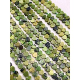 Каменные бусины, Нефрит канадский, сердечки, размер 4х2 мм, длина нити 38 см