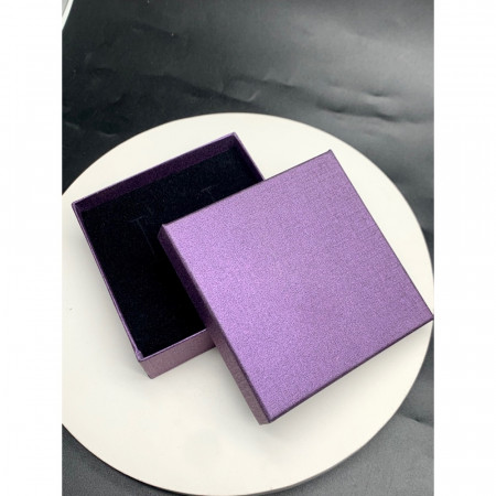 Подарочная коробочка, с ложементом, картонная, фиолетовая, размер 90х90х30 мм