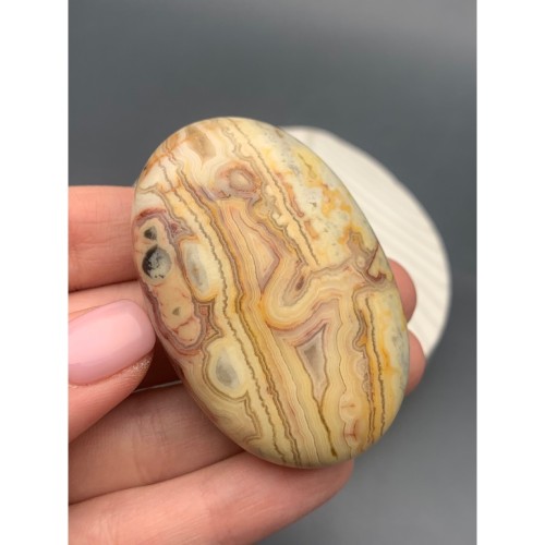 Сувенир, Агат кружевной, (Crazy Agate), антистресс камень (Worry stone), овальный, размер 60х40 мм, толщина 20 мм, цена за 1 шт.