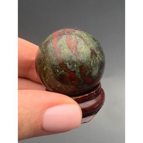 Сувенир, Гелиотроп, (Яшма "кровавая"), шар гладкий, размер 30 мм, цена за 1 шт.