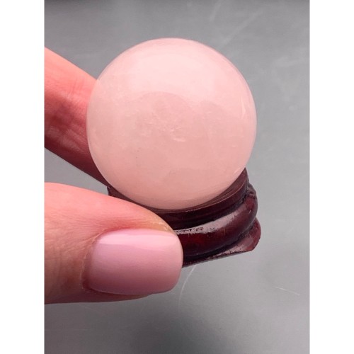 Сувенир, Розовый кварц, шар гладкий, размер 30 мм, цена за 1 шт.