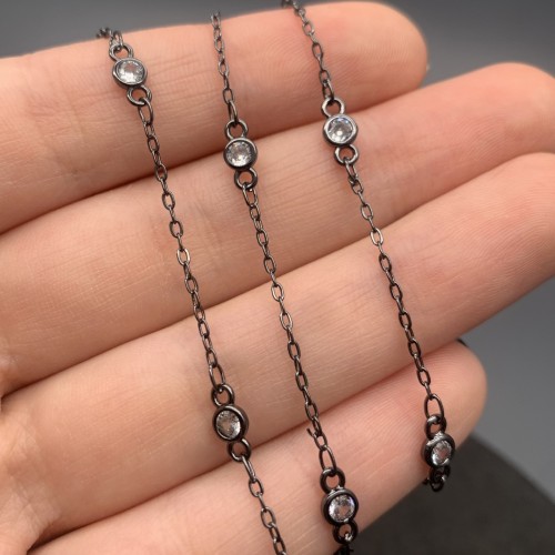 Цепь № 31, с кристаллом, цвет черный, размер звена 2х2,5 мм, цена за 0,5 метра