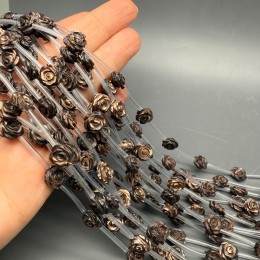 Каменные бусины, Перламутр, шоколадный, розочки, двусторонние, размер 10 мм, 15 бусин на нити, цена за нить