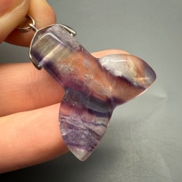 Подвеска,Флюорит, Хвост кита, размер 25х26 мм, цена за 1 шт.
