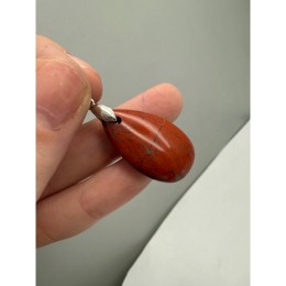 Подвеска, Яшма красная, Капля, размер 30х17х7 мм, цена за 1 шт.