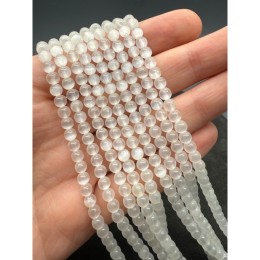 Каменные бусины, Селенит, люкс, шарик гладкий, 4-4,5 мм, длина нити 38 см