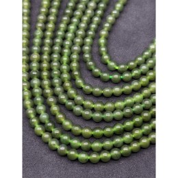 Каменные бусины, Нефрит, Россия, люкс, шарик гладкий, 4 мм, длина нити 28 см